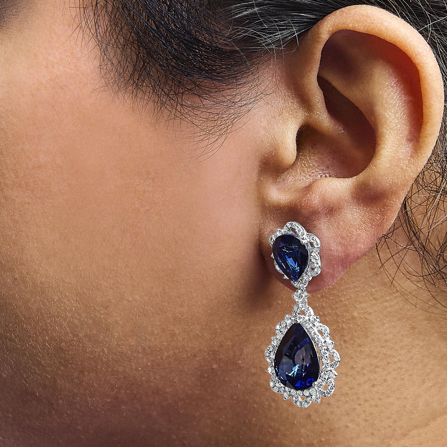 18K White Gold Blue Sapphire and Diamond 2.00 Cttw Diamond Halo Drop and Dangle Earring (G-H Color, SI1-SI2 Clarity)